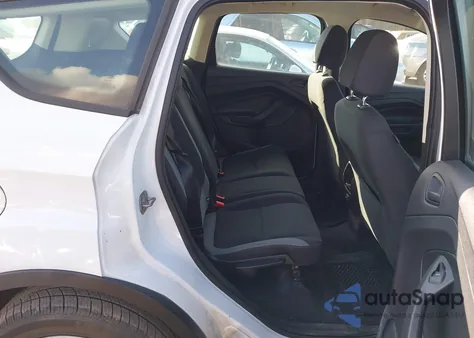 2013 Ford Escape S z USA, uszkodzony, nr VIN 1FMCU0F78DUD87641